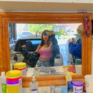 Meet your Posher, Ella